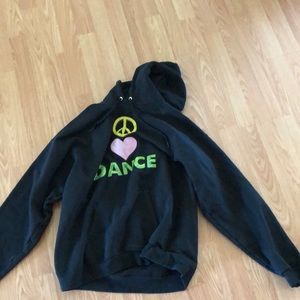 A  sweatshirt for dance